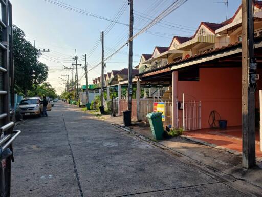 80 Sqm., 2 Beds, 2 Baths Townhouse listed for ฿ 1,045,000.