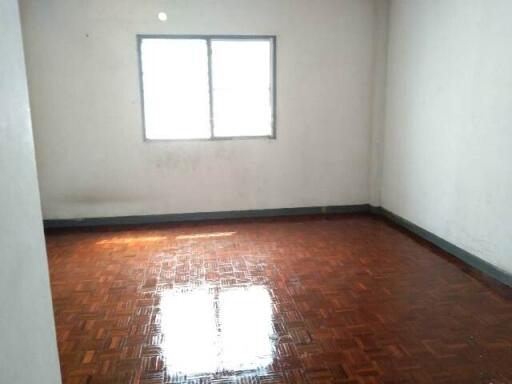 72 Sqm., 1 Bed, 1 Bath Townhouse listed for ฿ 950,000.