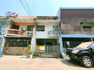 64 Sqm., 1 Bed, 1 Bath Townhouse listed for ฿ 1,045,000.