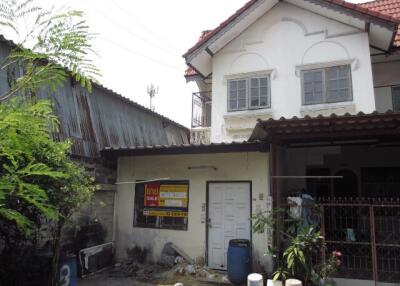 62 Sqm., 1 Bed, 1 Bath Townhouse listed for ฿ 998,000.