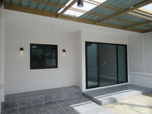 96 Sqm., 2 Beds, 1 Bath Townhouse listed for ฿ 1,103,000.