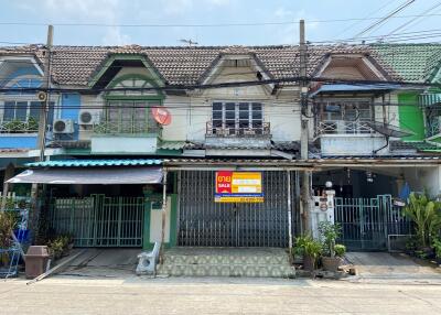 64 Sqm., 3 Beds, 2 Baths Townhouse listed for ฿ 998,000.