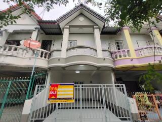 64 Sqm., 1 Bed, 3 Baths Townhouse listed for ฿ 1,000,000.