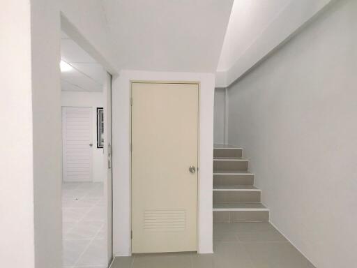 64 Sqm., 1 Bed, 3 Baths Townhouse listed for ฿ 1,000,000.