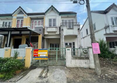 73 Sqm., 1 Bed, 1 Bath Townhouse listed for ฿ 1,100,000.