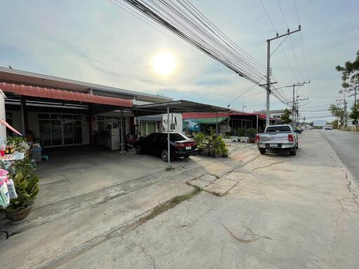 114 Sqm., 2 Beds, 1 Bath Townhouse listed for ฿ 850,000.
