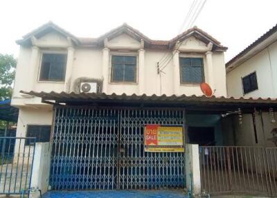112 Sqm., 1 Bed, 1 Bath Townhouse listed for ฿ 950,000.