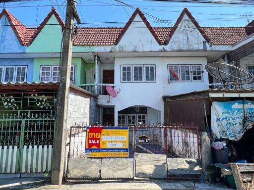 72 Sqm., 2 Beds, 2 Baths Townhouse listed for ฿ 950,000.