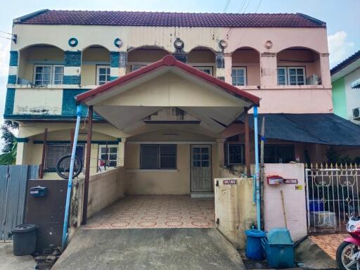 64 Sqm., 2 Beds, 1 Bath Townhouse listed for ฿ 950,000.