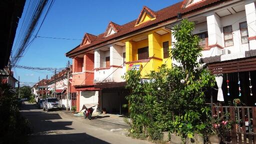 96 Sqm., 2 Beds, 2 Baths Townhouse listed for ฿ 1,050,000.