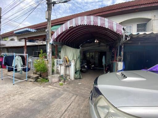 80 Sqm., 1 Bed, 1 Bath Townhouse listed for ฿ 950,000.