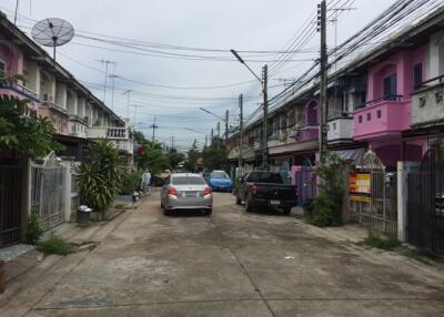 64 Sqm., 1 Bed, 1 Bath Townhouse listed for ฿ 950,000.