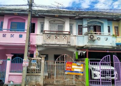 64 Sqm., 1 Bed, 1 Bath Townhouse listed for ฿ 950,000.