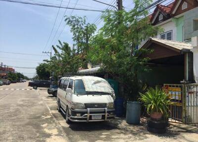 64 Sqm., 1 Bed, 1 Bath Townhouse listed for ฿ 950,000.