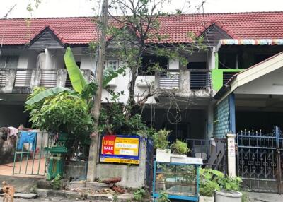 78 Sqm., 1 Bed, 1 Bath Townhouse listed for ฿ 950,000.