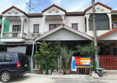 72 Sqm., 1 Bed, 1 Bath Townhouse listed for ฿ 850,000.