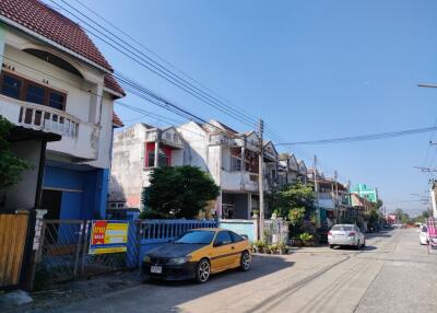 120 Sqm., 1 Bed, 1 Bath Townhouse listed for ฿ 1,050,000.