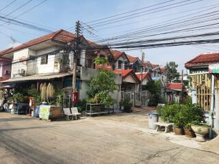 72 Sqm., 2 Beds, 2 Baths Townhouse listed for ฿ 950,000.