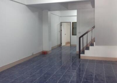 72 Sqm., 1 Bed, 1 Bath Townhouse listed for ฿ 820,000.