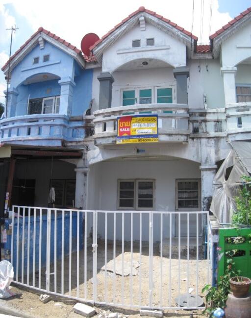 64 Sqm., 1 Bed, 1 Bath Townhouse listed for ฿ 903,000.