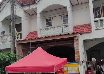 71 Sqm., 1 Bed, 1 Bath Townhouse listed for ฿ 903,000.