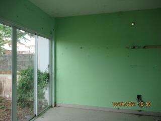 136 Sqm., 2 Beds, 1 Bath Townhouse listed for ฿ 998,000.