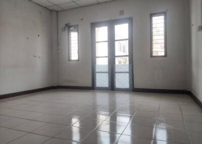 64 Sqm., 1 Bed, 1 Bath Townhouse listed for ฿ 998,000.