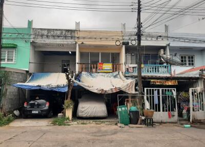 72 Sqm., 1 Bed, 1 Bath Townhouse listed for ฿ 998,000.