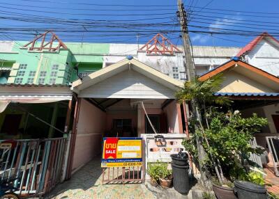 64 Sqm., 1 Bed, 1 Bath Townhouse listed for ฿ 998,000.