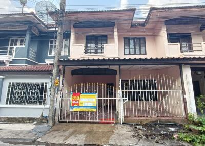 72 Sqm., 3 Beds, 2 Baths Townhouse listed for ฿ 903,000.