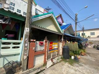 64 Sqm., 1 Bed, 1 Bath Townhouse listed for ฿ 998,000.