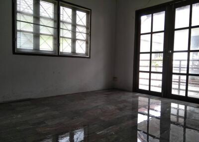 72 Sqm., 3 Beds, 2 Baths Townhouse listed for ฿ 830,000.