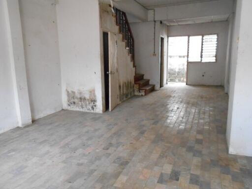 64 Sqm., 2 Beds, 2 Baths Townhouse listed for ฿ 810,000.