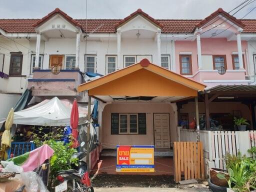 66 Sqm., 2 Beds, 2 Baths Townhouse listed for ฿ 820,000.