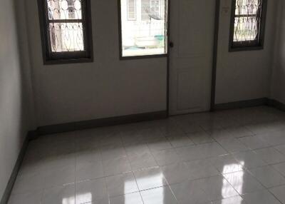 64 Sqm., 2 Beds, 2 Baths Townhouse listed for ฿ 945,000.