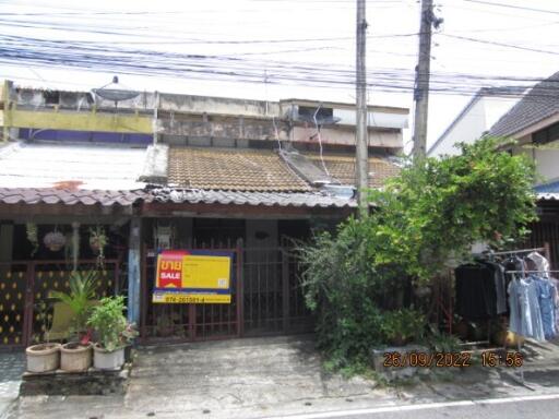 81 Sqm., 2 Beds, 1 Bath Townhouse listed for ฿ 855,000.