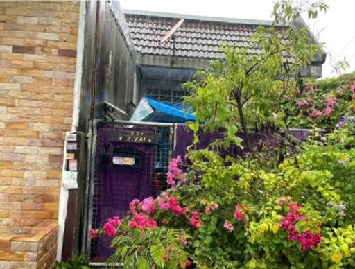 80 Sqm., 2 Beds, 1 Bath Townhouse listed for ฿ 945,000.