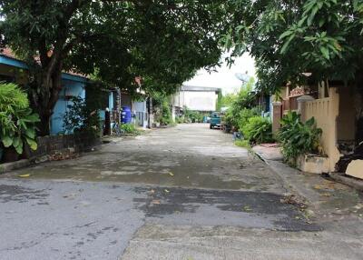 111 Sqm., 2 Beds, 1 Bath Townhouse listed for ฿ 855,000.