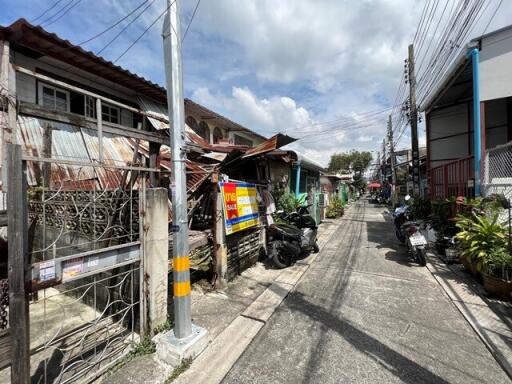 84 Sqm., 1 Bed, 1 Bath Townhouse listed for ฿ 855,000.