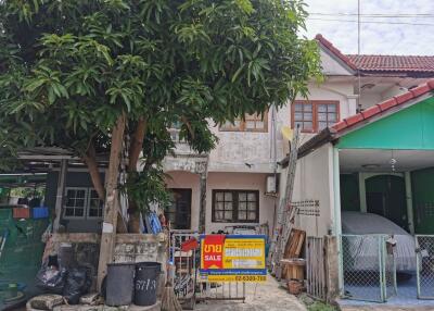 80 Sqm., 1 Bed, 1 Bath Townhouse listed for ฿ 855,000.