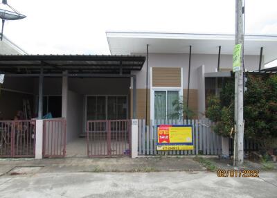 87 Sqm., 2 Beds, 1 Bath Townhouse listed for ฿ 945,000.