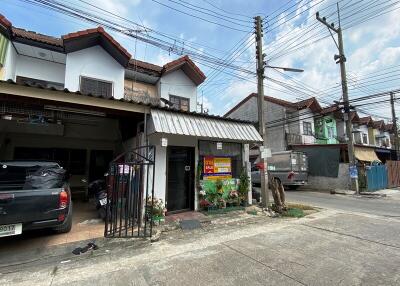 64 Sqm., 1 Bed, 1 Bath Townhouse listed for ฿ 855,000.