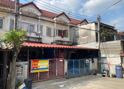 66 Sqm., 1 Bed, 1 Bath Townhouse listed for ฿ 945,000.