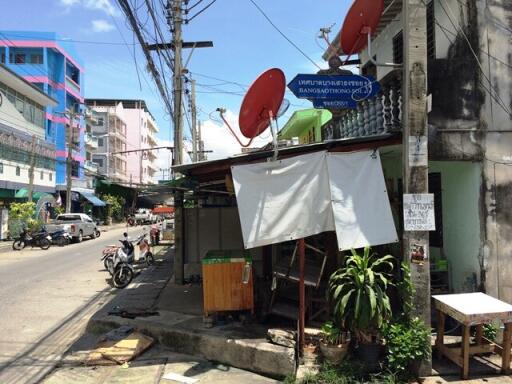 84 Sqm., 2 Beds, 2 Baths Townhouse listed for ฿ 945,000.