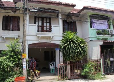 77 Sqm., 3 Beds, 2 Baths Townhouse listed for ฿ 855,000.