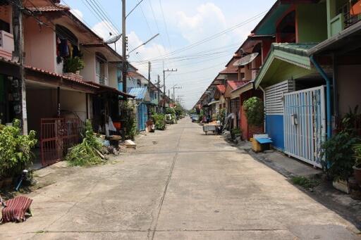 77 Sqm., 3 Beds, 2 Baths Townhouse listed for ฿ 855,000.