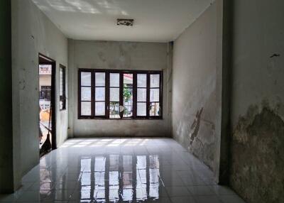 72 Sqm., 1 Bed, 1 Bath Townhouse listed for ฿ 820,000.