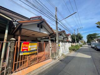 72 Sqm., 2 Beds, 2 Baths Townhouse listed for ฿ 808,000.