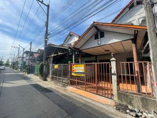 72 Sqm., 2 Beds, 2 Baths Townhouse listed for ฿ 808,000.