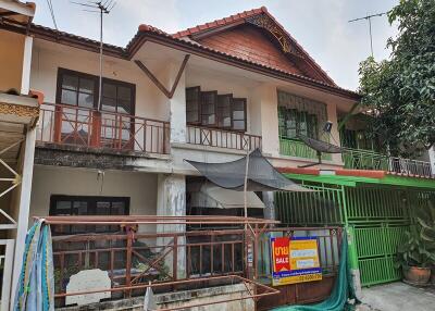 72 Sqm., 3 Beds, 2 Baths Townhouse listed for ฿ 808,000.